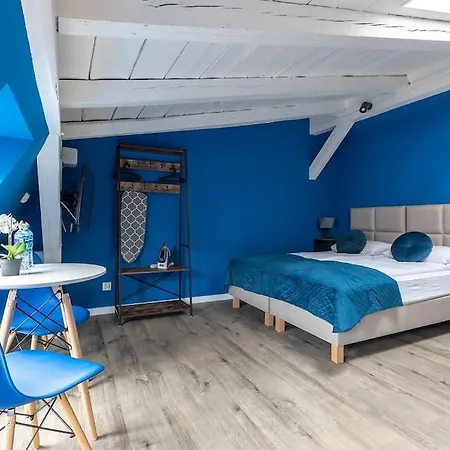 Niebiesko-bialy Apartament * Poznań